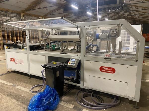 Grote foto sacmi tf40 imola tf43 stapelaar tf40 dozenvouwmachine met ts43 stapeleenheid agrarisch tuinbouw