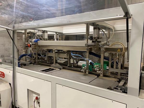 Grote foto sacmi tf40 imola tf43 stapelaar tf40 dozenvouwmachine met ts43 stapeleenheid agrarisch tuinbouw