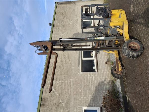 Grote foto kooiaap meeneem heftruck ruwtereinheftruck triplo agrarisch heftrucks
