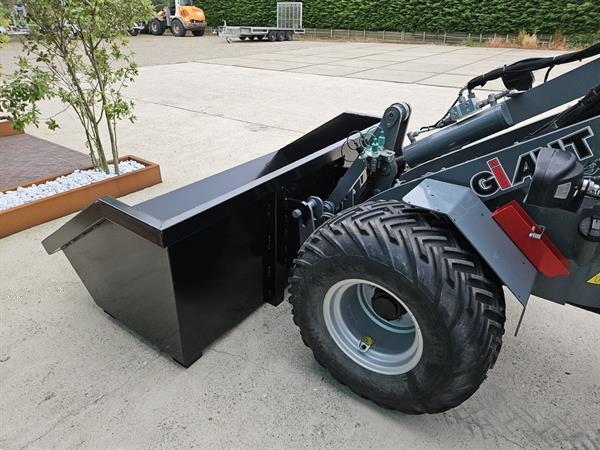 Grote foto containerbak 1200 ltr. aan shovel zand puin afval doe het zelf en verbouw aanbouwdelen