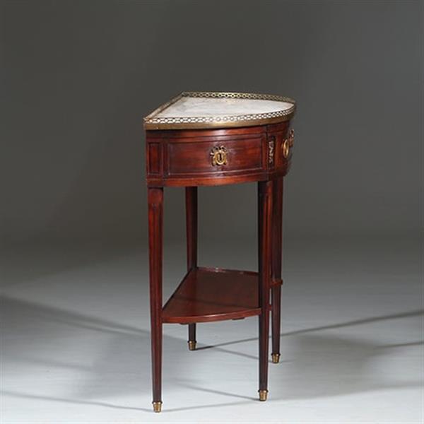 Grote foto lodewijk xvi wandtafel met marmer blad met bronzen galerijtje ca 1790 no.260670 antiek en kunst stoelen en banken