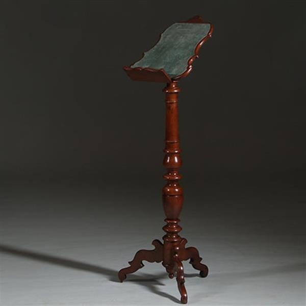 Grote foto essenhouten lezenaar of bijbelstandaard ca 1890 het blad geschulpt en met leer belegd. no.260625 antiek en kunst stoelen en banken