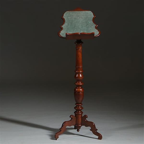 Grote foto essenhouten lezenaar of bijbelstandaard ca 1890 het blad geschulpt en met leer belegd. no.260625 antiek en kunst stoelen en banken