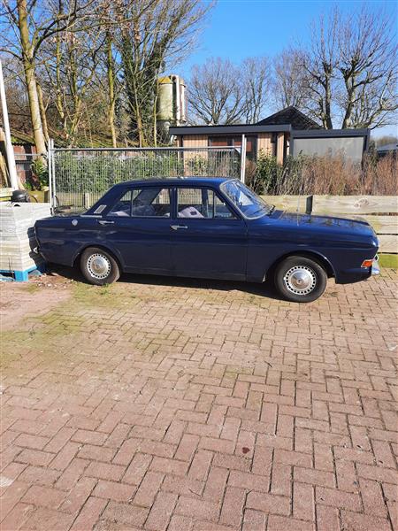 Grote foto oldtimer ford taunus 12m bj 1968. auto ford