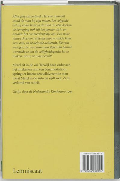Grote foto muis met klauwen boeken jeugd 13 jaar en ouder