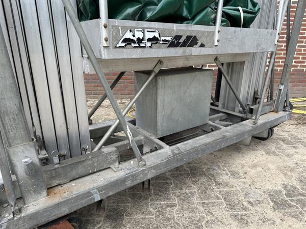 Grote foto alp 2 persoons lift 220 volt ex overheid doe het zelf en verbouw hoogwerkers