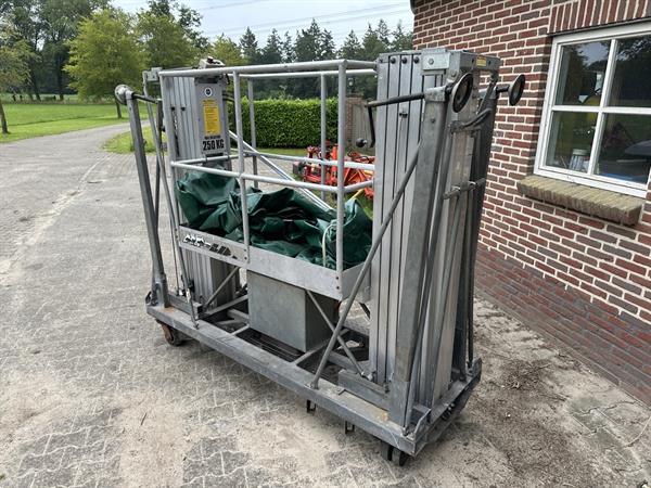 Grote foto alp 2 persoons lift 220 volt ex overheid doe het zelf en verbouw hoogwerkers