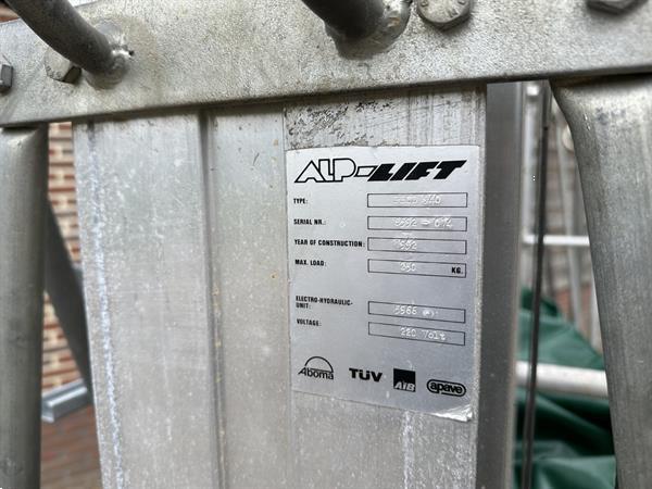 Grote foto alp 2 persoons lift 220 volt ex overheid doe het zelf en verbouw hoogwerkers