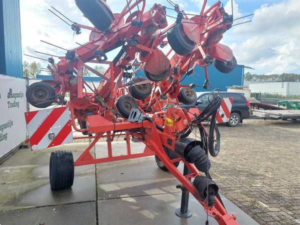 Grote foto kuhn schudder agrarisch harken