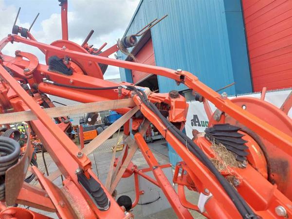 Grote foto kuhn schudder agrarisch harken