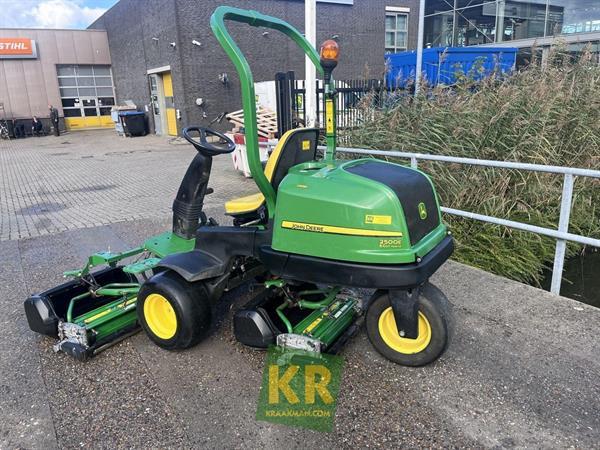 Grote foto john deere 2500e greenmaaier 67353 agrarisch akkerbouw