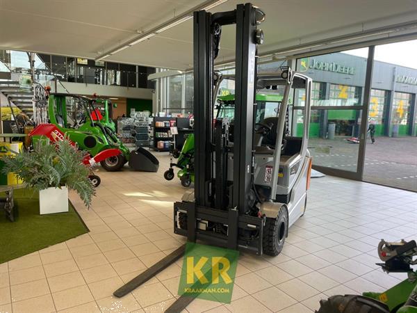 Grote foto still rx 60 25 29576 agrarisch akkerbouw