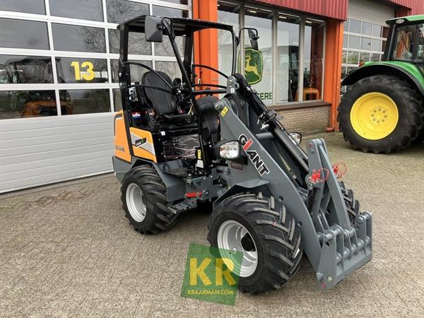 Grote foto giant g2300 401973 agrarisch akkerbouw