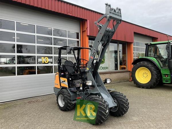 Grote foto giant g2300 401973 agrarisch akkerbouw