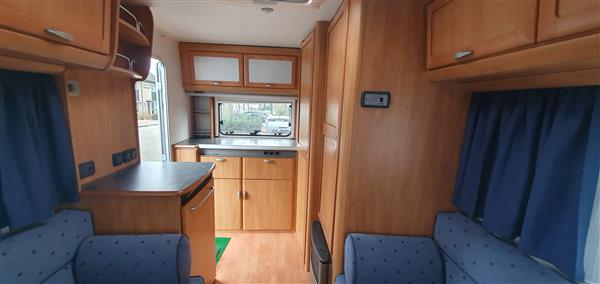 Grote foto eriba hymer nova 390 caravans en kamperen caravans