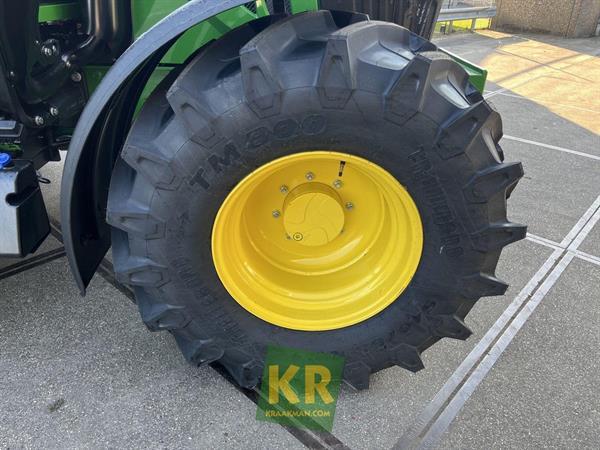 Grote foto john deere 6120m 692396 agrarisch tractoren