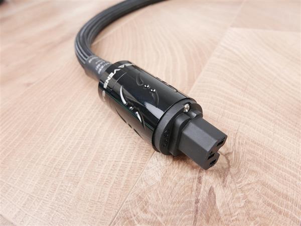 Grote foto heavens gate ultra extreme black label highend audio power cable 1 1 metre audio tv en foto onderdelen en accessoires