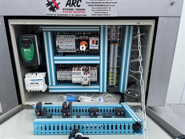 Grote foto arc ipe bosmachine voor kruiden en asperges agrarisch tuinbouw