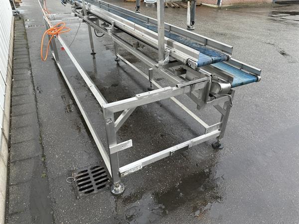 Grote foto seda dubbele transportband voor het spoelen van pompoenen en kisten met bladgroenten agrarisch tuinbouw