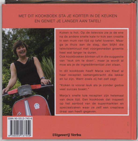 Grote foto de luie huisvrouw boeken kookboeken