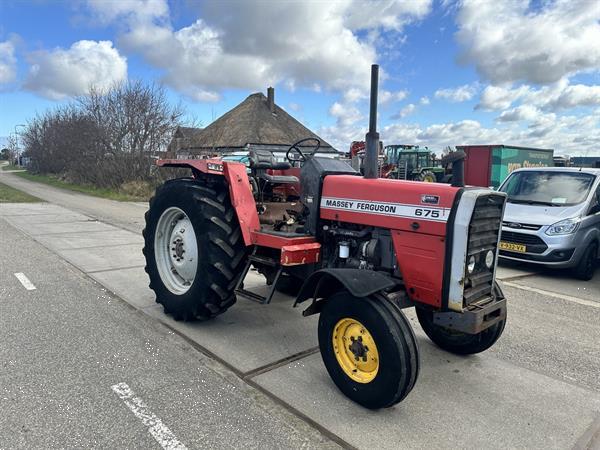 Grote foto massey ferguson 675 agrarisch tractoren