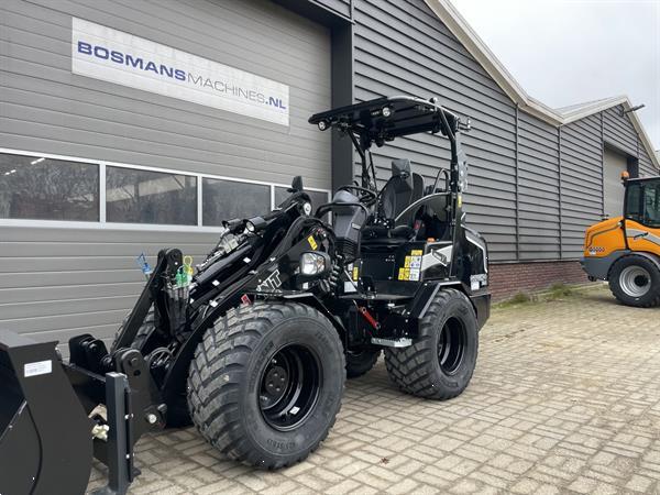 Grote foto giant g2700 x tra hd black edition minishovel nieuw 815 lease agrarisch shovels
