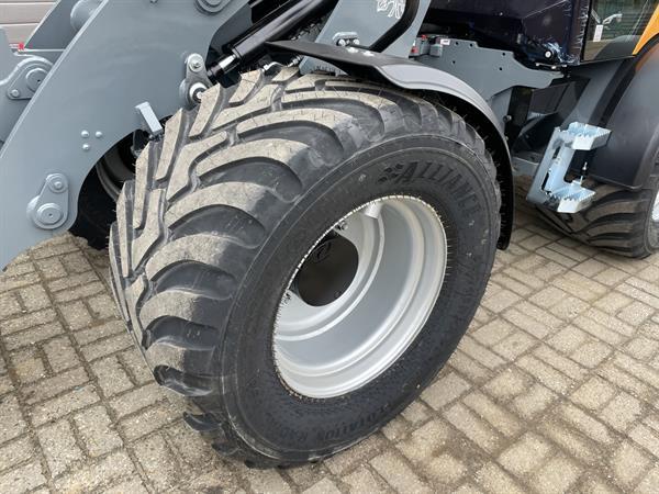 Grote foto giant g5000 shovel nieuw agrarisch shovels