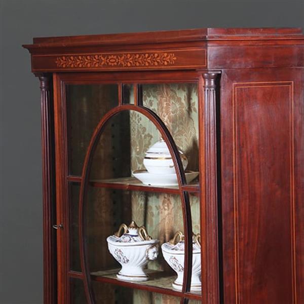 Grote foto franse vitrine met lade en gesloten deurtje prachtig ingelegd verstelbare planken ca. 1875 no.27011 antiek en kunst stoelen en banken
