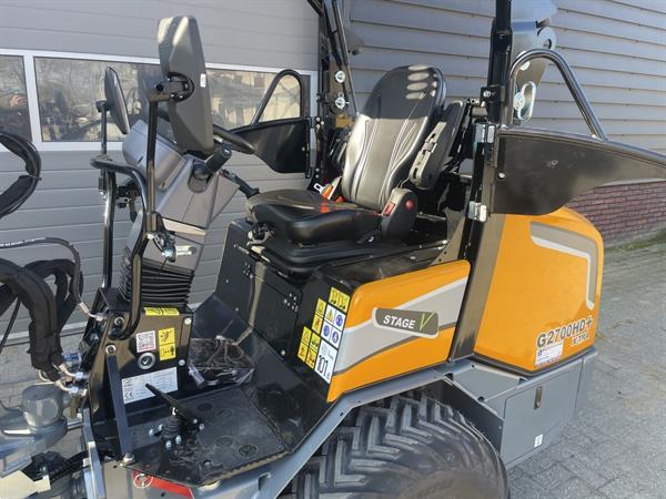 Grote foto giant g2700 x tra hd minishovel nieuw x trac banden flitslampen agrarisch shovels