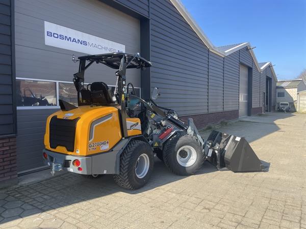 Grote foto giant g2700 x tra hd minishovel nieuw x trac banden flitslampen agrarisch shovels