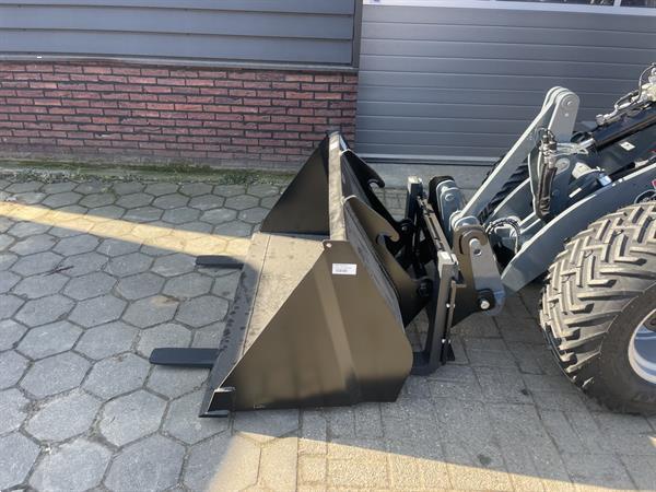 Grote foto giant g2700 x tra hd minishovel nieuw x trac banden flitslampen agrarisch shovels