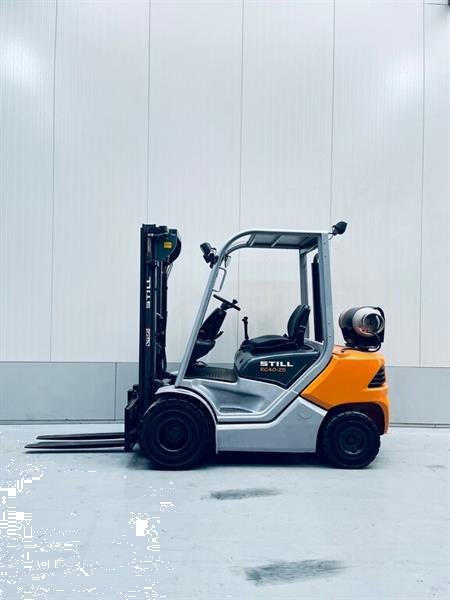Grote foto still rc40 25 agrarisch heftrucks