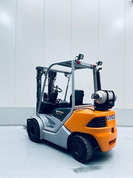 Grote foto still rc40 25 agrarisch heftrucks
