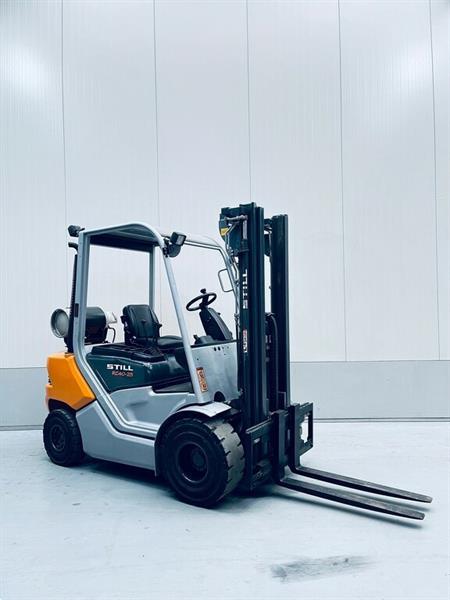 Grote foto still rc40 25 agrarisch heftrucks