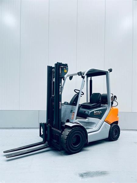 Grote foto still rc40 25 agrarisch heftrucks