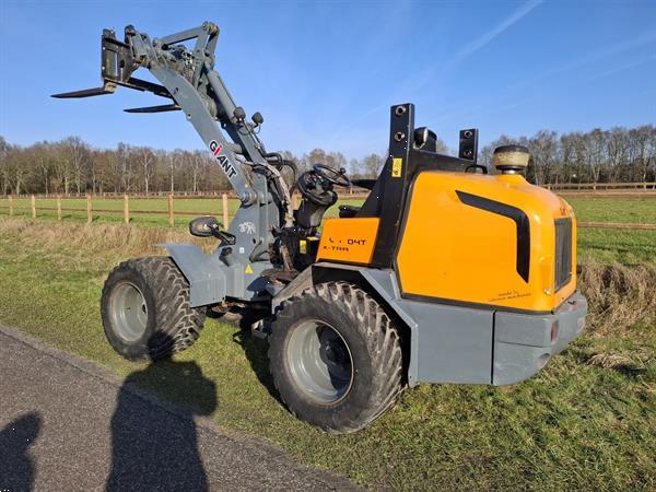 Grote foto giant v6004t xtra wiellader midishovel agrarisch shovels