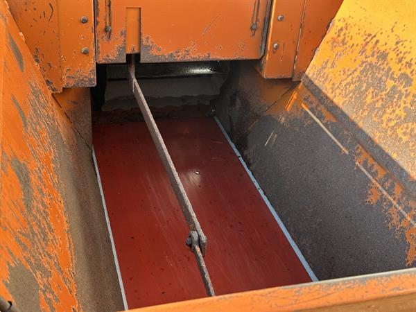 Grote foto javo super mega potmachine met dubbele pneumatische potdispenser agrarisch tuinbouw