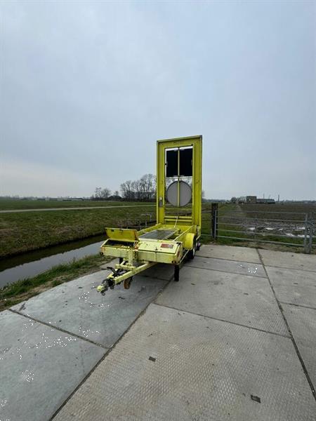 Grote foto wegmarkering aanhanger agrarisch aanhangwagens