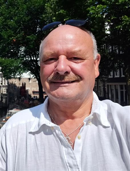 Grote foto opa zoekt erotiek man zoekt vrouwelijke sekspartner