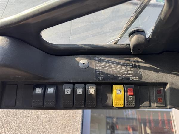 Grote foto heftruck linde h35d triplo550 freelift sideshift 2007 vw diesel agrarisch heftrucks