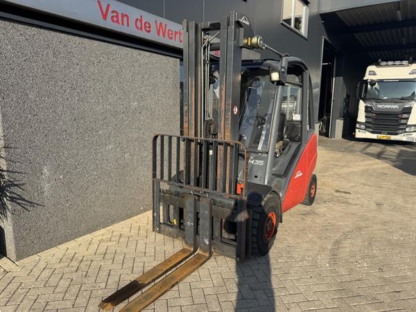 Grote foto heftruck linde h35d triplo550 freelift sideshift 2007 vw diesel agrarisch heftrucks
