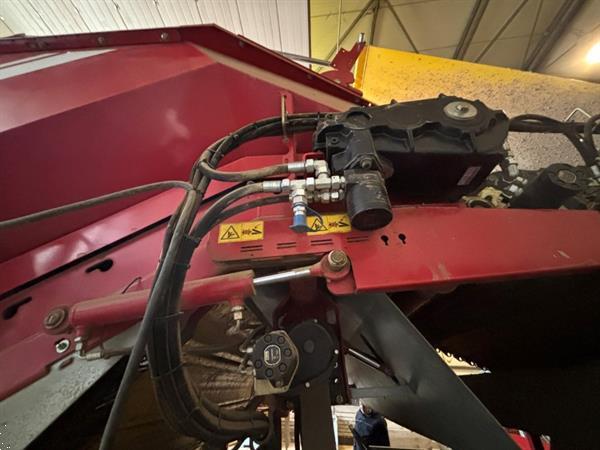 Grote foto grimme rh24 60 combi stortbunker met voorsorteerder en inspectietafel agrarisch kisten