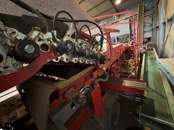 Grote foto grimme rh24 60 combi stortbunker met voorsorteerder en inspectietafel agrarisch kisten
