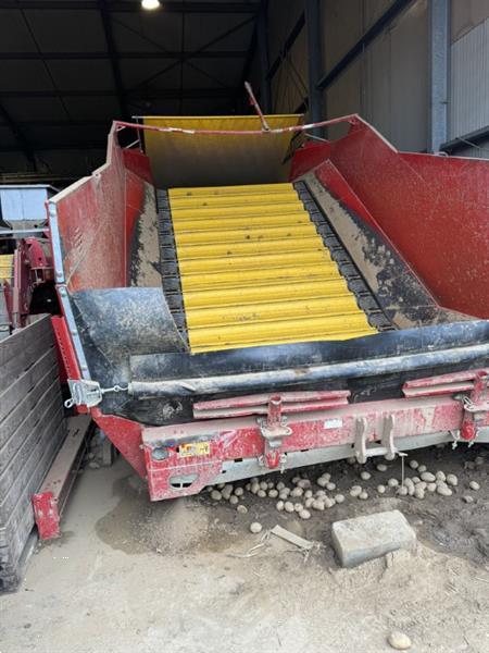Grote foto grimme rh24 60 combi stortbunker met voorsorteerder en inspectietafel agrarisch kisten