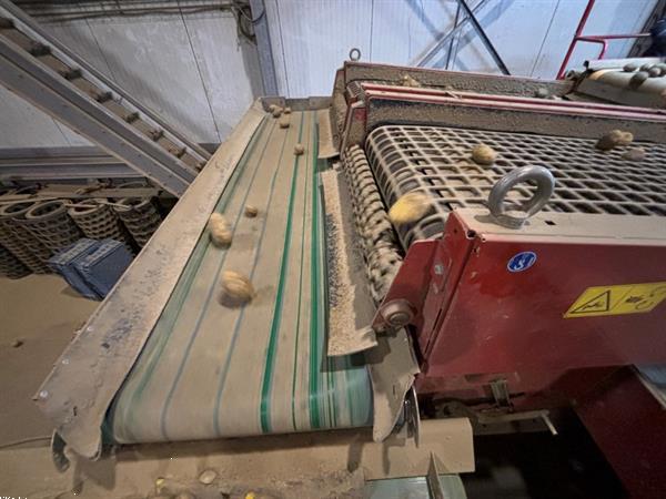 Grote foto grimme rh24 60 combi stortbunker met voorsorteerder en inspectietafel agrarisch kisten