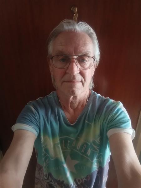 Grote foto weduwnaar zoekt contacten en berichten man zoekt vrouw