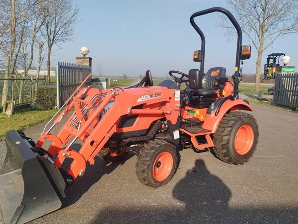 Grote foto kioti cx2510 hst demo 25 pk voorlader 65 uur evt met aanbouwdelen agrarisch tractoren