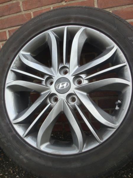 Grote foto 17 inch originele hyundai tucson velgen 5x114.3 auto onderdelen banden en velgen