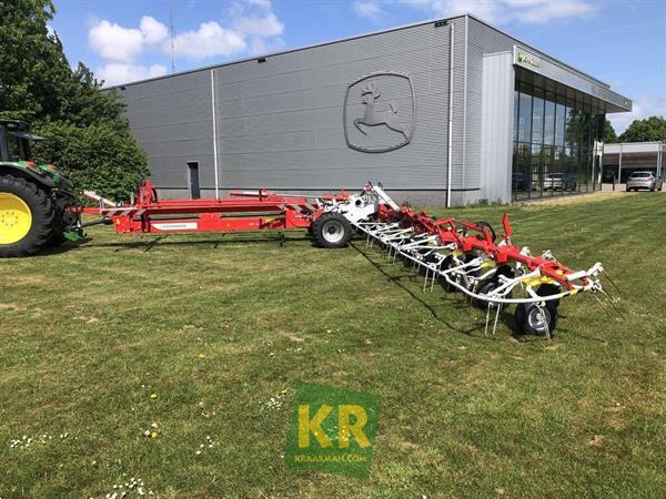 Grote foto pottinger hit 29329 agrarisch harken
