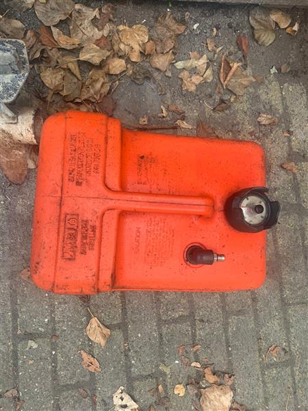 Grote foto buitenboordmotor tegen elk aannemelijk bod watersport en boten buiten en binnenboordmotoren